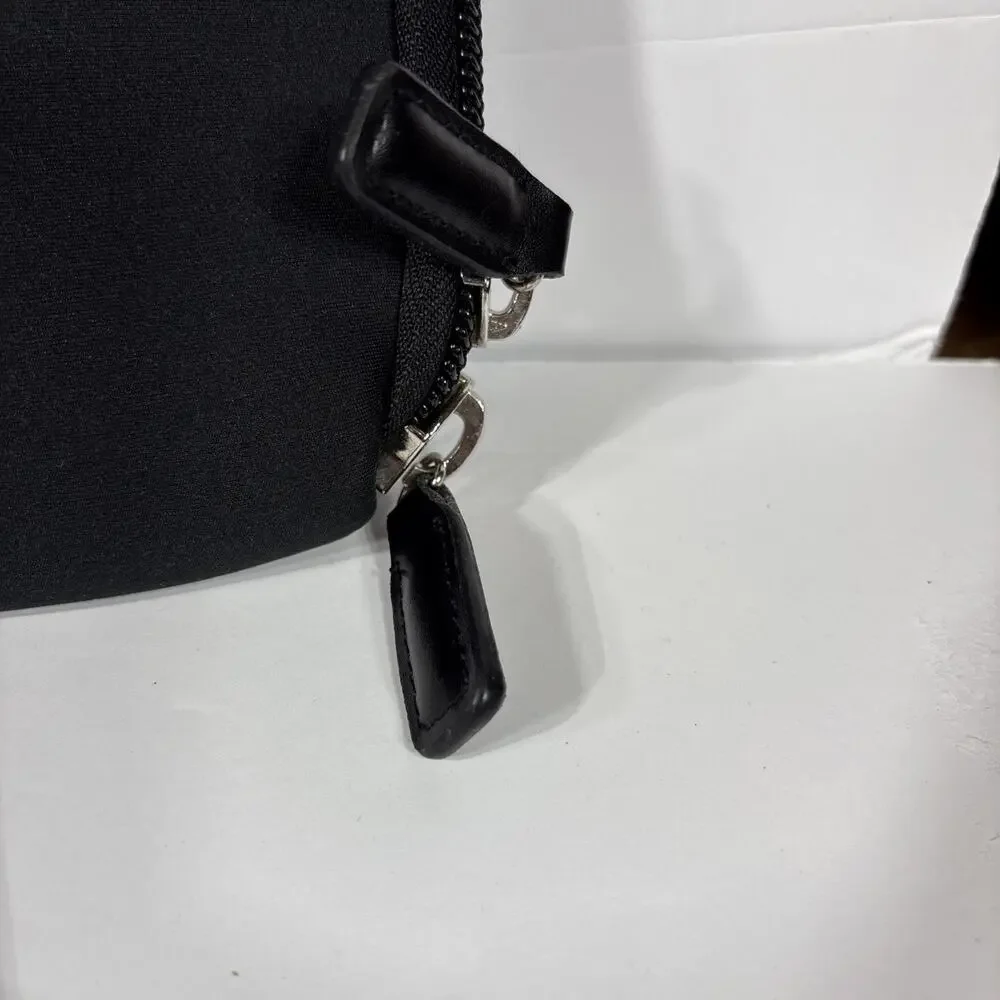 VIE Neoprene Computer Sleeve Black 15 Inch New